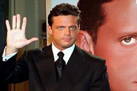 Luis Miguel vetado en Televisa por inaugurar Arena del DF