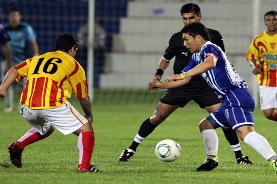 Salvador Cabañas regresó al futbol profesional