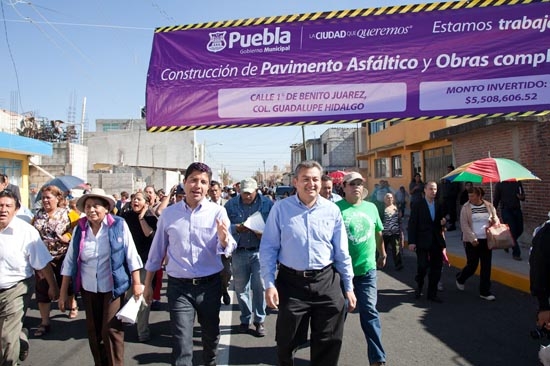 Eduardo Rivera entregó obras de pavimentación por 46 millones de pesos