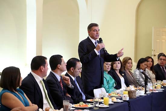 Tony Gali ratifica compromiso de hacer un gobierno municipal más eficiente