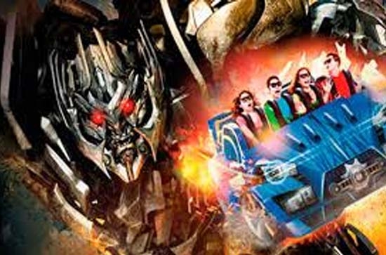 Transformers 3D, la atracción de Universal Studios, deja a 10 atrapados