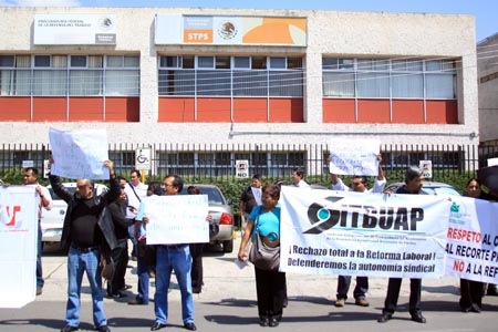 UNT se manifestó contra Reforma Laboral en la Secretaría del Trabajo Federal