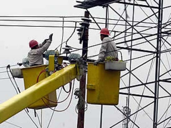Estados y DF adeudan 45 mil 797 millones de pesos a la CFE