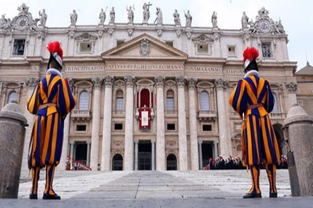 “Lobby gay” en El Vaticano causa polémica