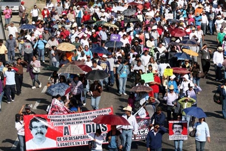 Capturan a tres maestros de la sección 22 de Oaxaca acusados de secuestro