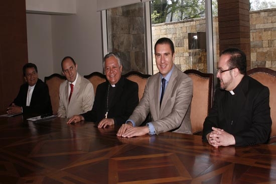Moreno Valle iría al Vaticano en diciembre con la jerarquía católica de Puebla