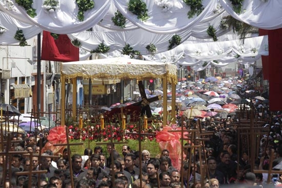 Procesión de Viernes Santo recorrió las calles de Puebla