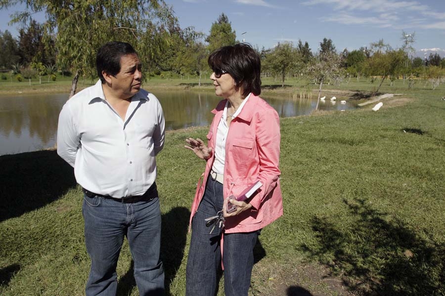 Verónica Mastretta pide a Moreno Valle evite daños al Jardín del Arte