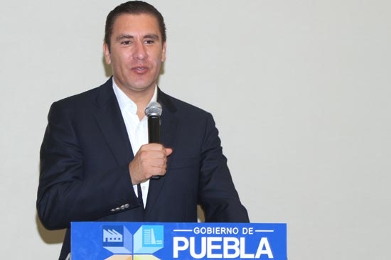 RMV deja en manos del Congreso destitución de Hernández Quintana