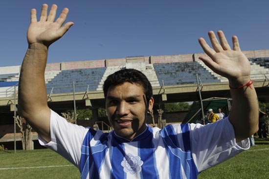 Salvador Cabañas regresa al futbol