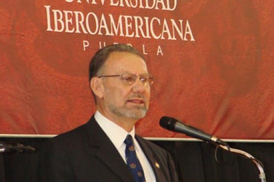 Fernández Font será otra vez rector de la Ibero Puebla