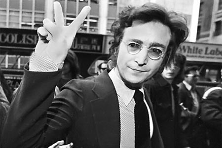 John Lennon, diente del ex beatle se incluirá en escultura