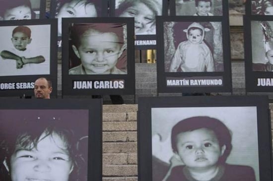 “Hechos, no palabras”, exigen deudos de guardería ABC a la PGR