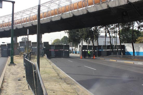 Equipo de Peña Nieto anuncia retiro del cerco en San Lázaro
