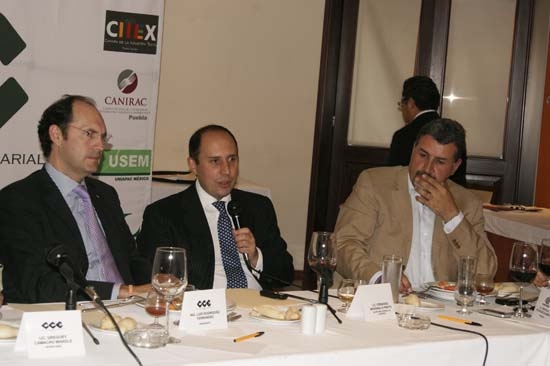 Manzanilla se reúne con cúpula empresarial; explica planes y retos del gobierno estatal