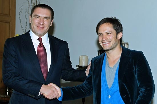 Moreno Valle se toma foto con Gael García‏