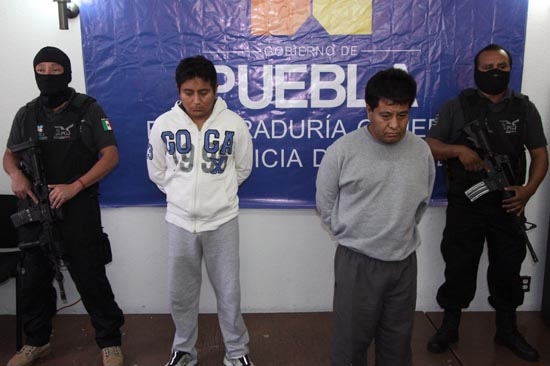 Sujetos obligaban a menor de edad a prostituirse, PGJ los capturó en Canoa