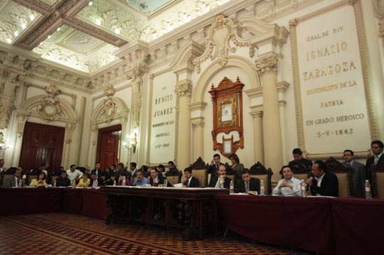 Regidores chocan por el enfrentamiento Rivera-Alcalá