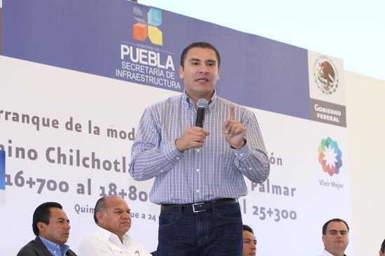 Gobierno de Puebla invertirá 37.6 mdp en camino Chilchotla-Alta Luz-El Palmar