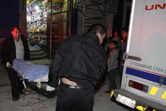Se suicida niño de 12 años en juguetería de Puebla