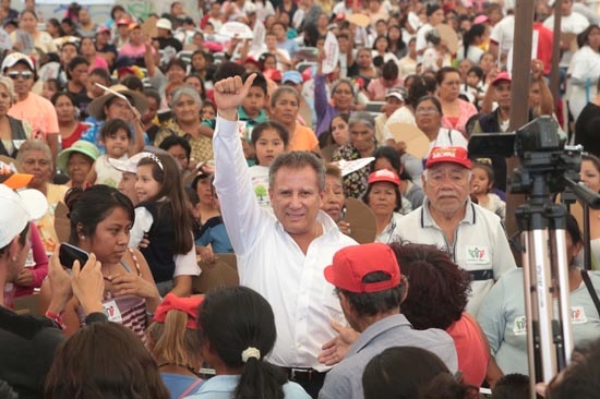 Llaman “ratero” al edil de Puebla en mitin de Enrique Agüera