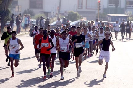 Cientos de poblanos participaron en el Maratón por la Paz Puebla 2012