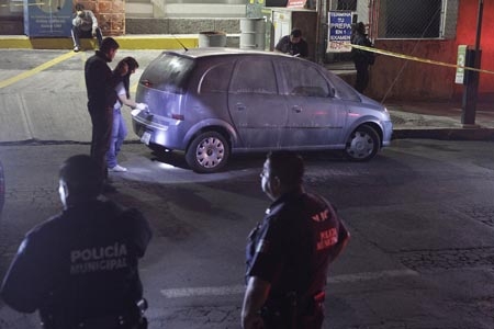 Policía Municipal de Puebla localizó vehículo de los presuntos asesinos de Diego Chaires