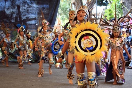 Concurso de Danza Folklórica en el zócalo de Puebla