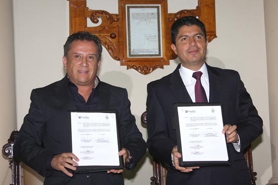 BUAP y ayuntamiento acuerdan facilitar trámites para programa de vivienda