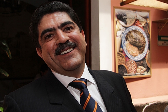 Espino presenta denuncia contra Gali por presunto enriquecimiento ilícito