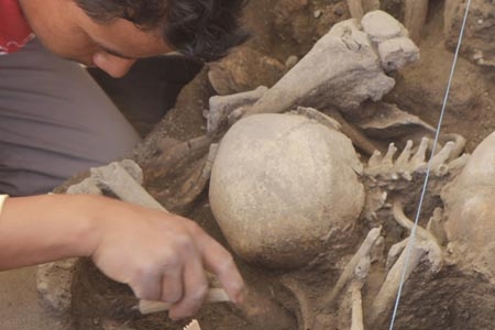 INAH descubrió entierro prehisánico con 800 años de antigüedad en Cholula