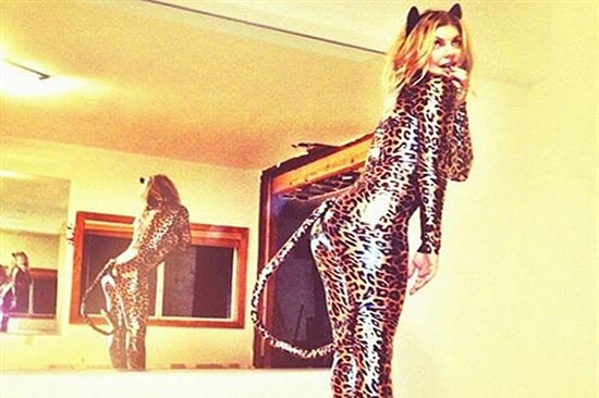 Fergie, felina sexy en Halloween