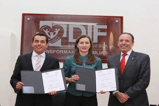 DIf Estatal y UPAEP signaron convenio de prácticas y servicio social universitario