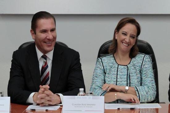 RMV y Ruiz Massieu firman convenio por 113 mdp para impulsar turismo de Puebla