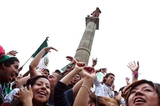 México gana 2 – 0 a Francia; poblanos festejan