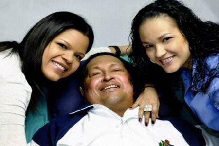 Maduro denuncia “conspiración” para enfermar a Hugo Chávez