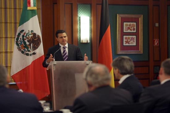 México no puede posponer Reforma Energética: Peña Nieto