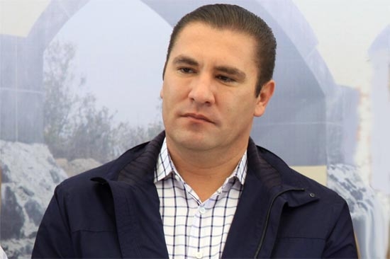 RMV niega estar metido en el proceso electoral; pero si el PRI quiere, lo hará, reta