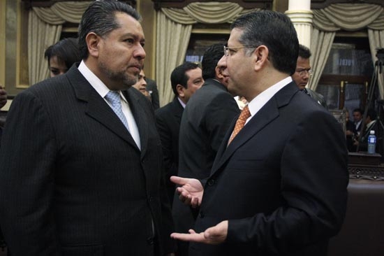 Por unanimidad eligen a Guillermo Aréchiga como presidente de la Gran Comisión