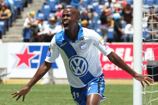 DaMarcus Beasley, extorsionado por elementos de Tránsito Municipal