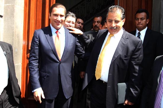 Líder nacional del PRD se reúne con Moreno Valle