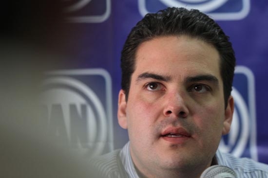 Mondragón apoya a candidatos varones en Zacatlán, Matamoros y Tepeaca