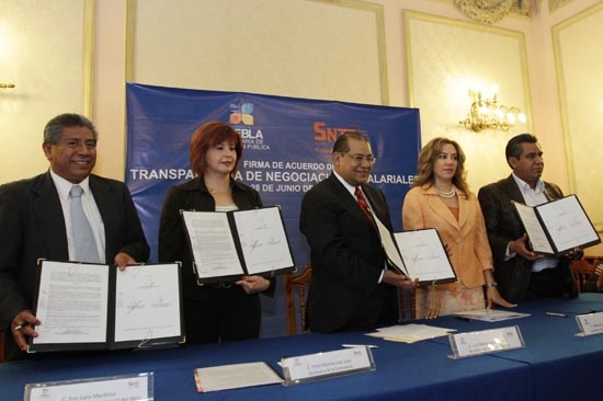 SEP y SNTE acuerdan transparentar acuerdos salariales y contractuales