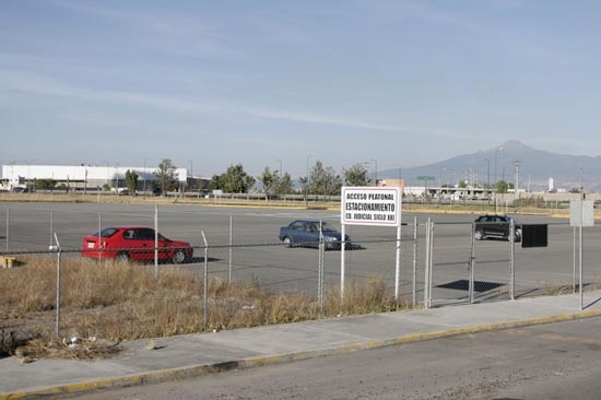 Marín sí entregó el predio del estacionamiento al TSJ: Valentín Meneses