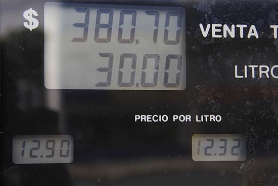 Gasolina en México, más cara que en EU