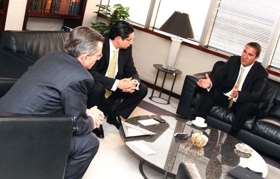 Moreno Valle propone a Pemex crear una planta de Etanol en Puebla