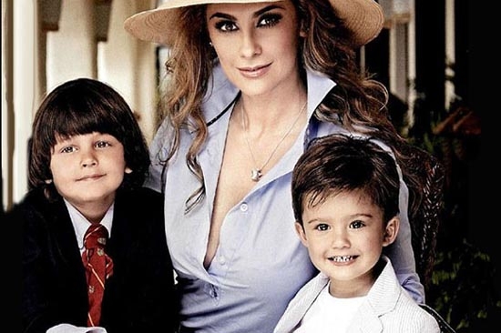Luis Miguel y Aracely Arámbula tienen hijos mal educados