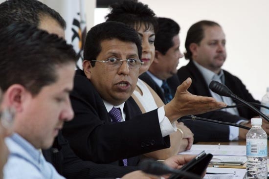 IEE entrampado por reforma electoral