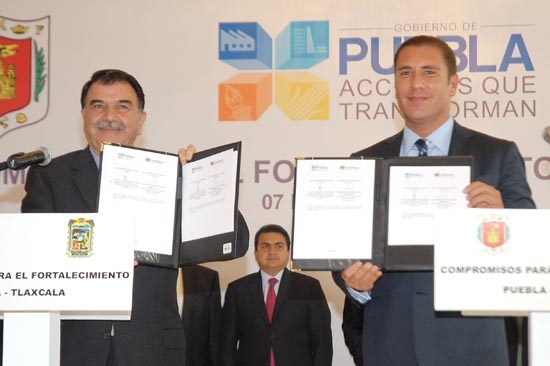 Moreno Valle y González pactan el tren suburbano Puebla-Apizaco