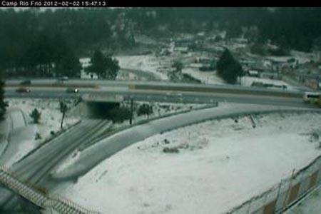 Por nevada cierran autopista México-Puebla, a la altura de Río Frío